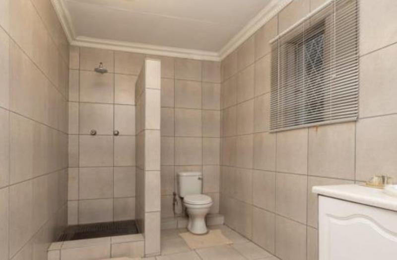 5 Bedroom Property for Sale in Glenvista Gauteng