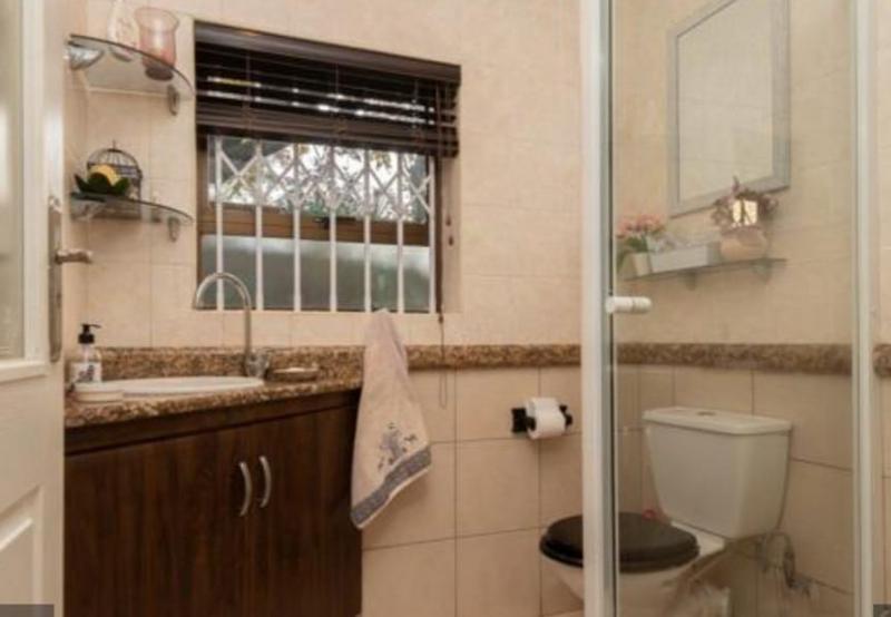 5 Bedroom Property for Sale in Glenvista Gauteng