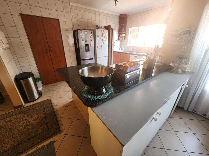 To Let 5 Bedroom Property for Rent in Wingate Park Gauteng