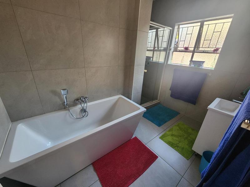 To Let 5 Bedroom Property for Rent in Wingate Park Gauteng