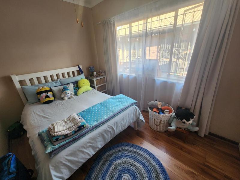 To Let 5 Bedroom Property for Rent in Wingate Park Gauteng
