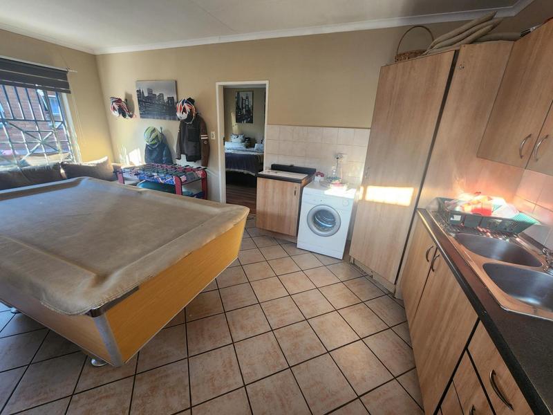 To Let 5 Bedroom Property for Rent in Wingate Park Gauteng