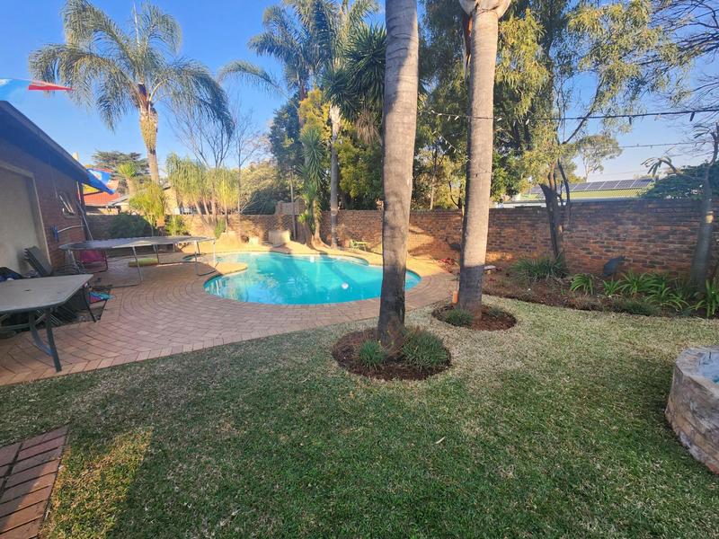 To Let 5 Bedroom Property for Rent in Wingate Park Gauteng