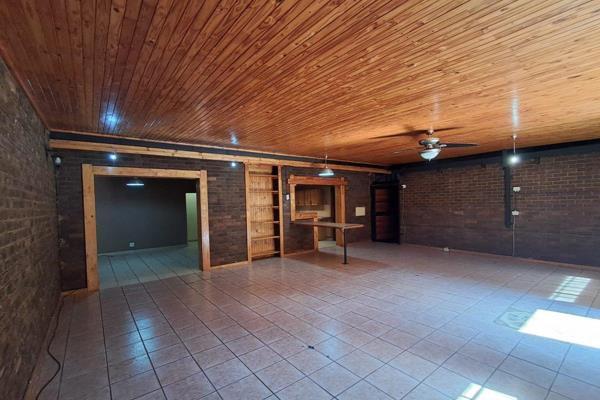 3 Bedroom Property for Sale in Mountain View Gauteng