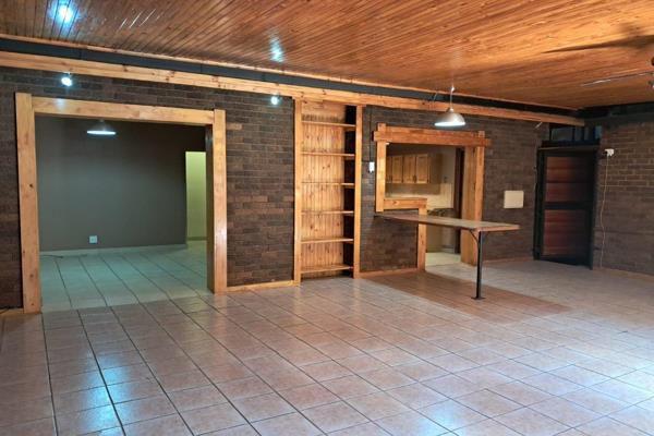 3 Bedroom Property for Sale in Mountain View Gauteng
