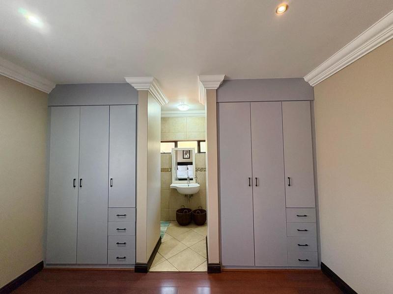 7 Bedroom Property for Sale in Midstream Estate Gauteng