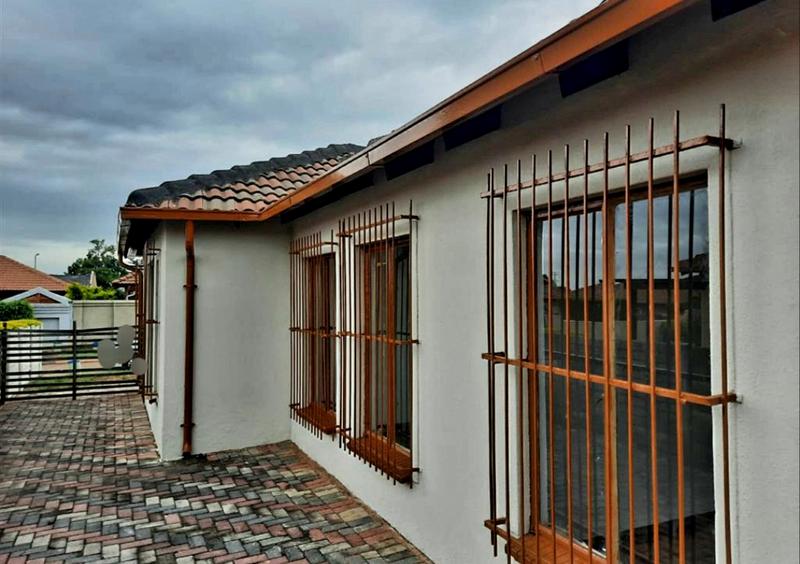 3 Bedroom Property for Sale in The Orchards Gauteng