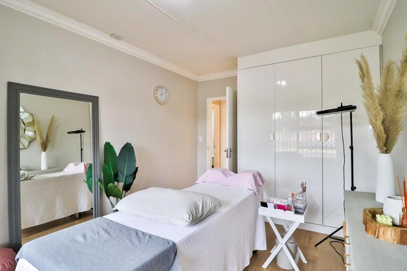 To Let 2 Bedroom Property for Rent in Marais Steyn Park Gauteng