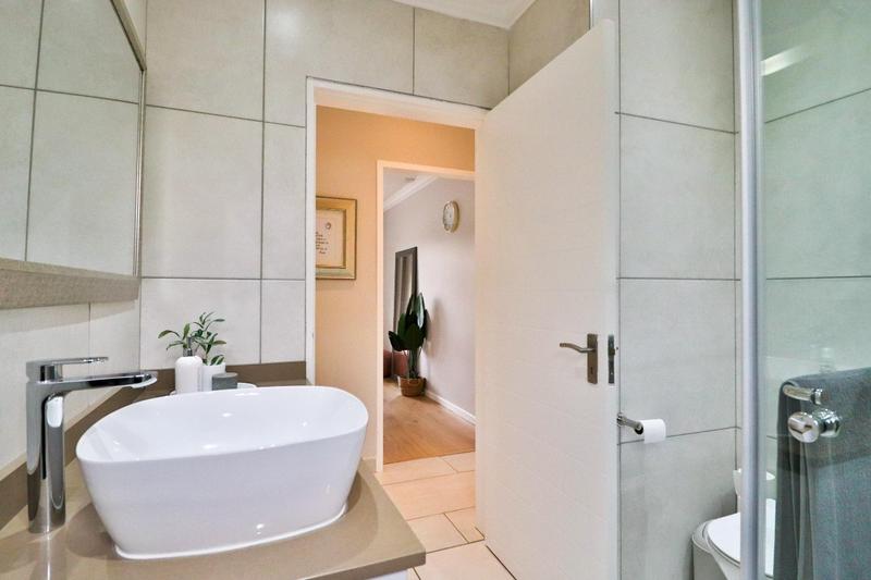 To Let 2 Bedroom Property for Rent in Marais Steyn Park Gauteng