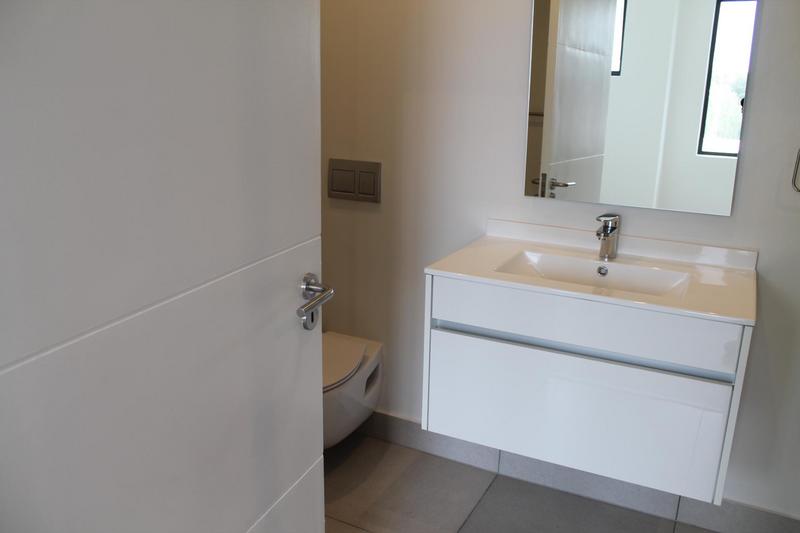 To Let 1 Bedroom Property for Rent in Sandringham Gauteng