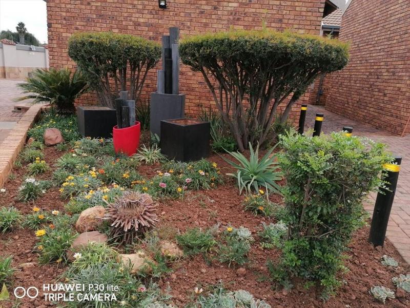 2 Bedroom Property for Sale in Bartlett Gauteng