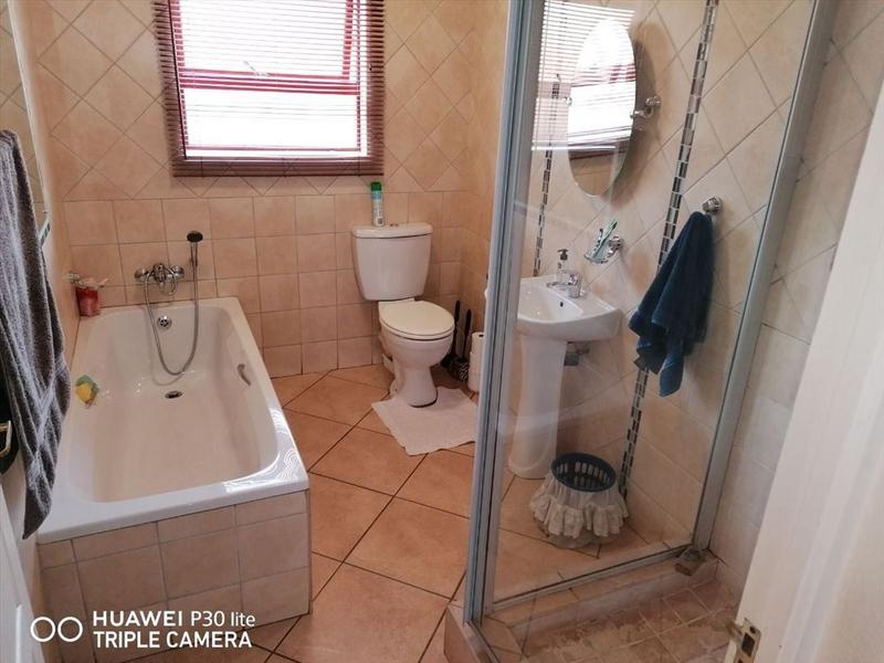 2 Bedroom Property for Sale in Bartlett Gauteng