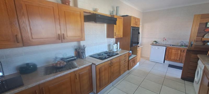 5 Bedroom Property for Sale in Elspark Gauteng