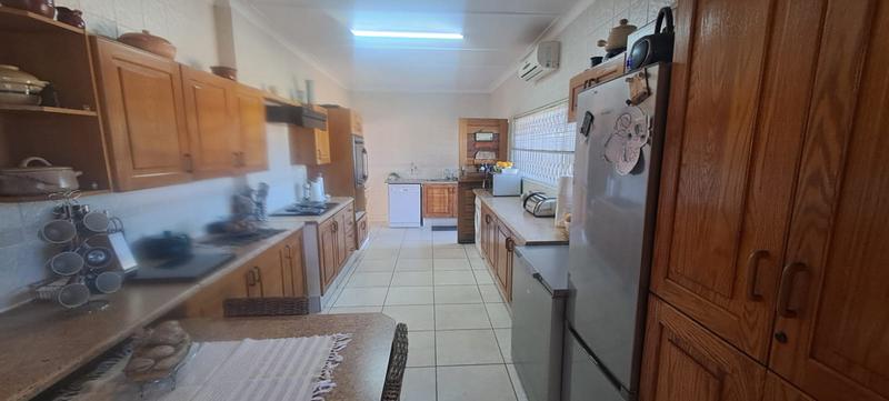 5 Bedroom Property for Sale in Elspark Gauteng