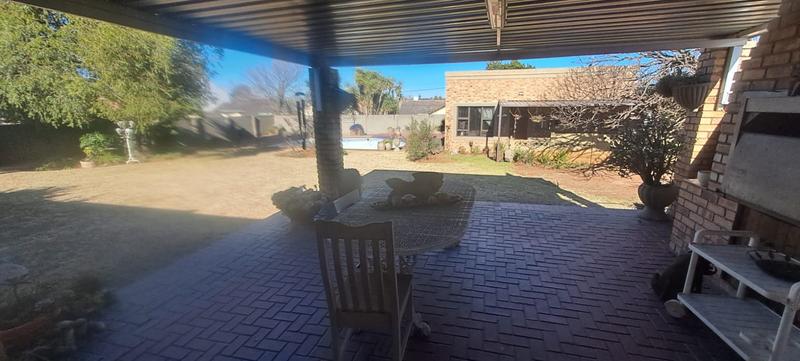 5 Bedroom Property for Sale in Elspark Gauteng