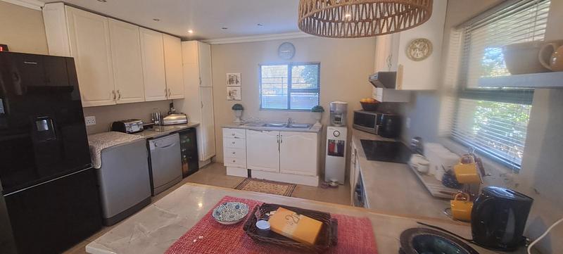 5 Bedroom Property for Sale in Elspark Gauteng