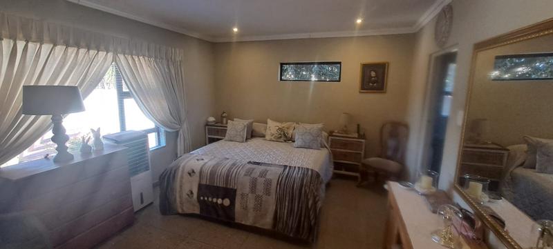 5 Bedroom Property for Sale in Elspark Gauteng
