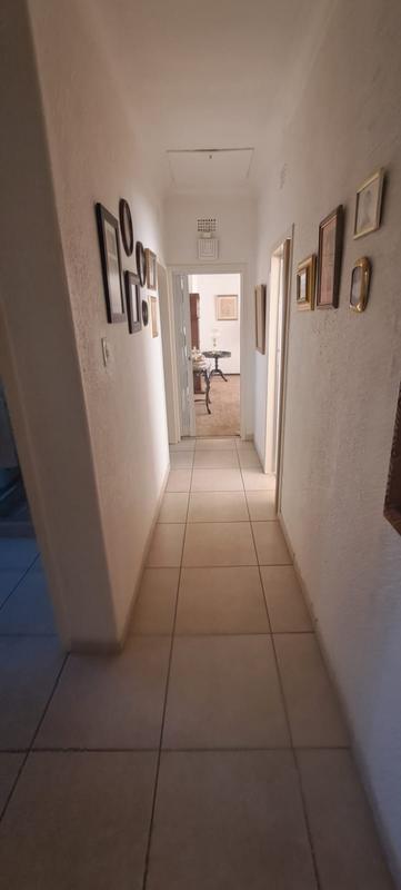 5 Bedroom Property for Sale in Elspark Gauteng
