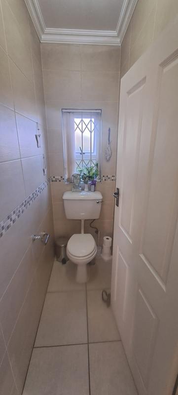 5 Bedroom Property for Sale in Elspark Gauteng
