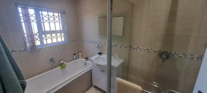 5 Bedroom Property for Sale in Elspark Gauteng