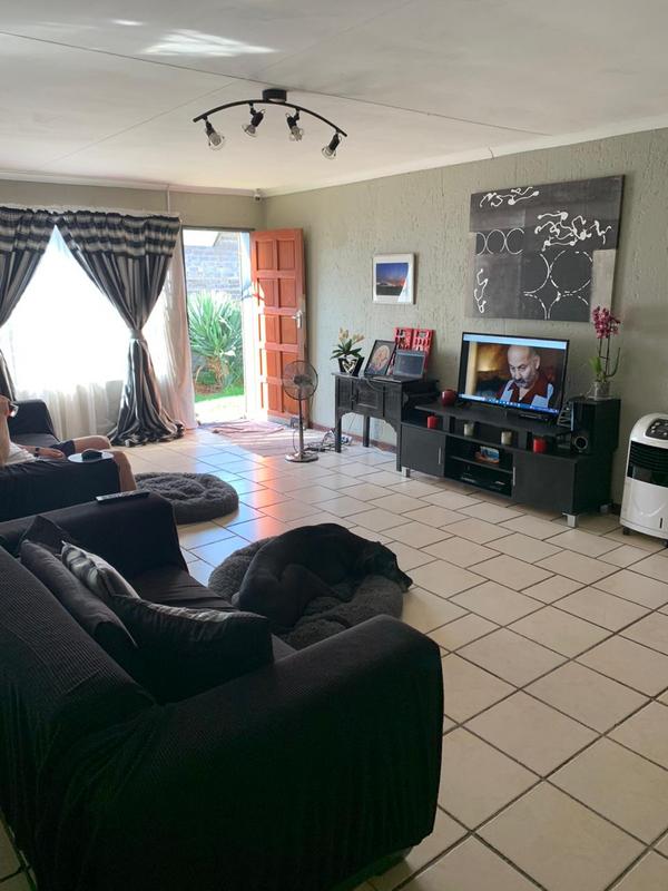 To Let 3 Bedroom Property for Rent in Witfield Gauteng