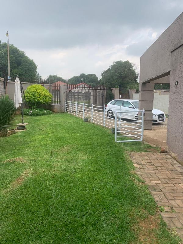 To Let 3 Bedroom Property for Rent in Witfield Gauteng