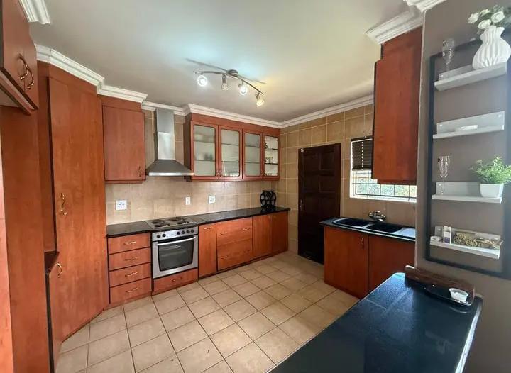 To Let 3 Bedroom Property for Rent in Johannesburg Gauteng