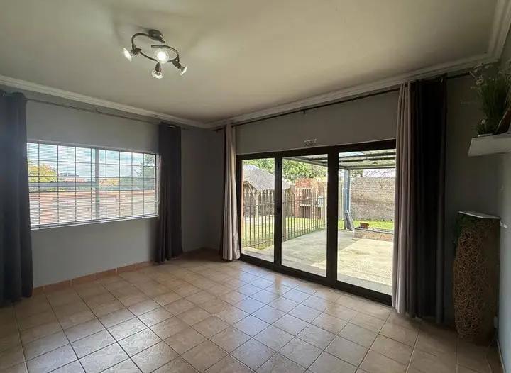 To Let 3 Bedroom Property for Rent in Johannesburg Gauteng