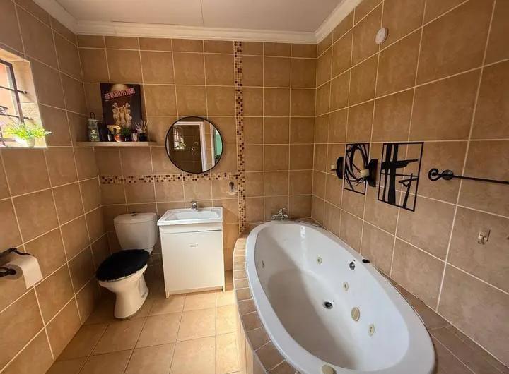 To Let 3 Bedroom Property for Rent in Johannesburg Gauteng