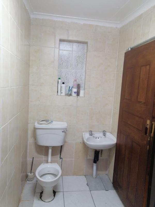 To Let 1 Bedroom Property for Rent in Kensington Gauteng