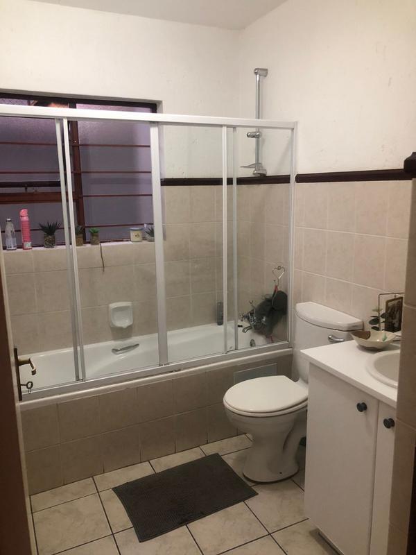 To Let 2 Bedroom Property for Rent in Lonehill Gauteng