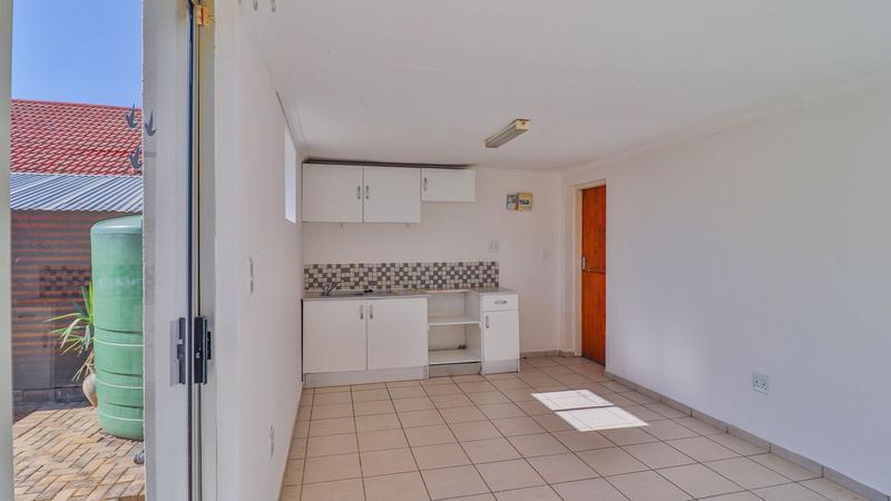 3 Bedroom Property for Sale in Hurlyvale Gauteng