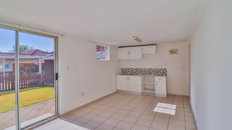 3 Bedroom Property for Sale in Hurlyvale Gauteng