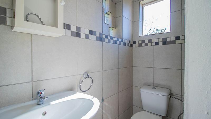 3 Bedroom Property for Sale in Hurlyvale Gauteng
