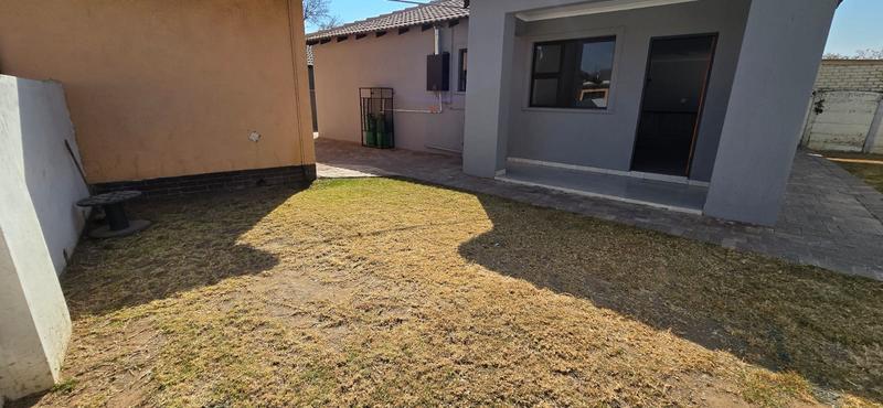 To Let 2 Bedroom Property for Rent in Elspark Gauteng