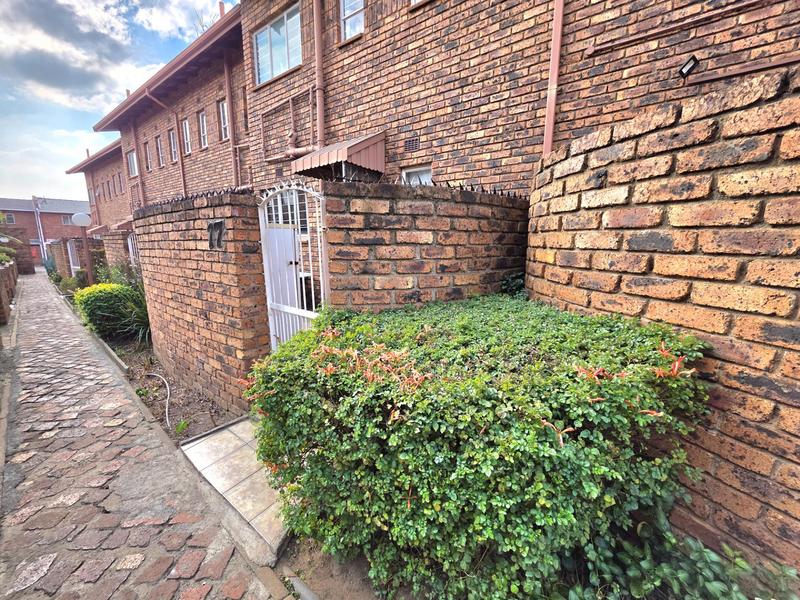 2 Bedroom Property for Sale in Freeway Park Gauteng