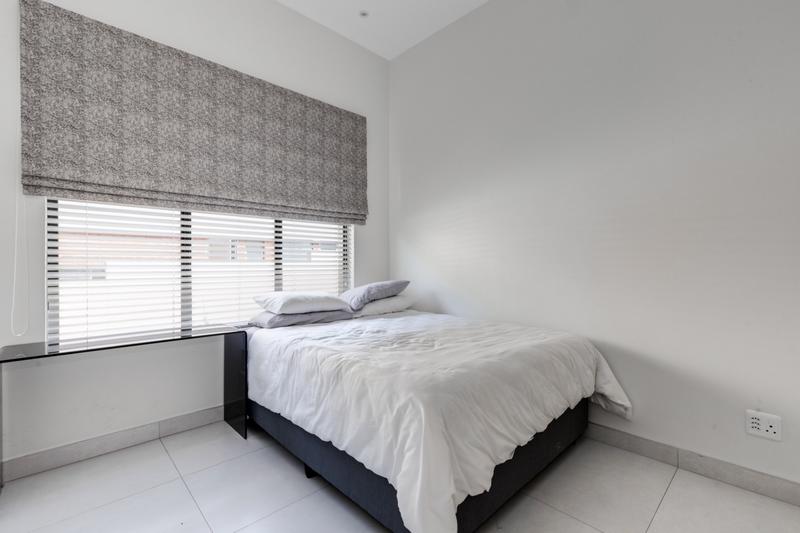 5 Bedroom Property for Sale in Waterfall Country Estate Gauteng