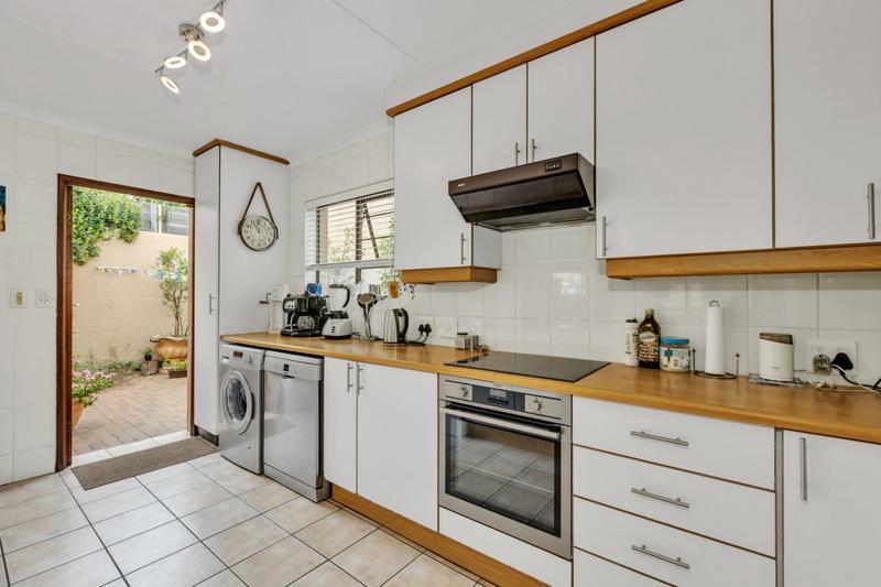 4 Bedroom Property for Sale in Lonehill Gauteng