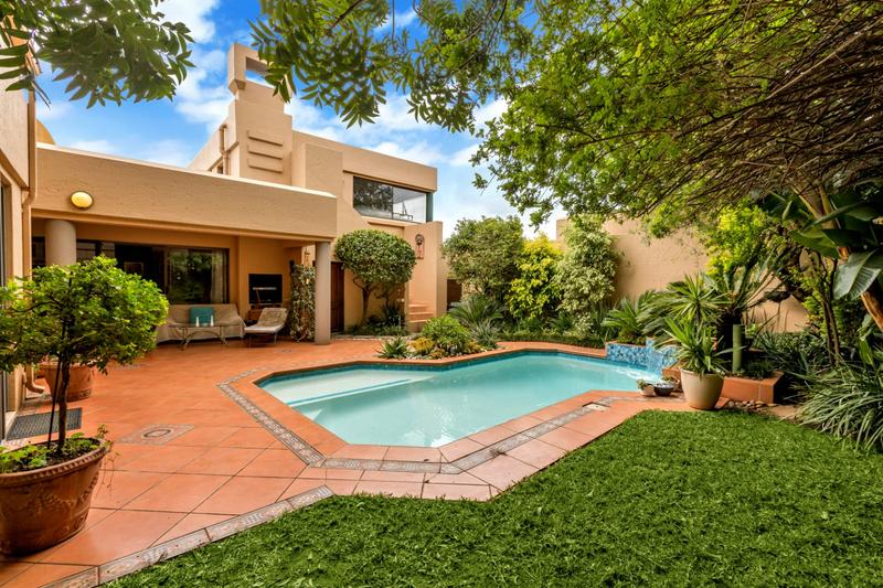 4 Bedroom Property for Sale in Lonehill Gauteng
