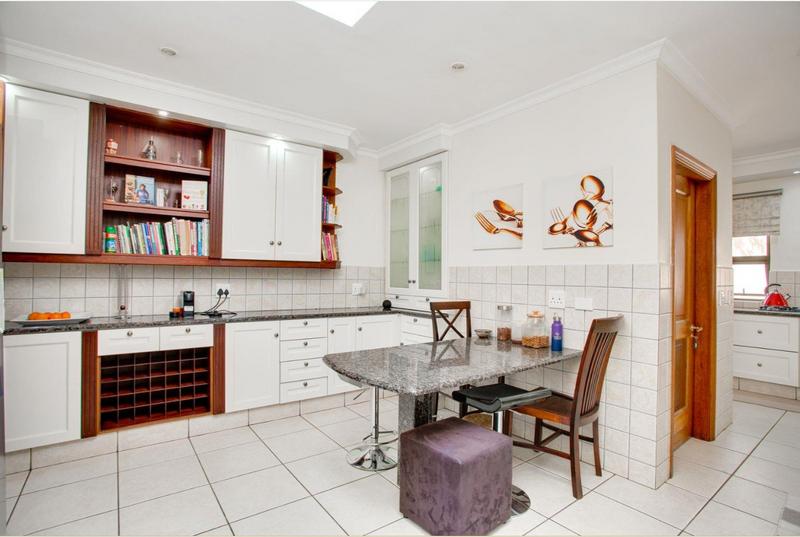 To Let 5 Bedroom Property for Rent in Dainfern Golf Estate Gauteng