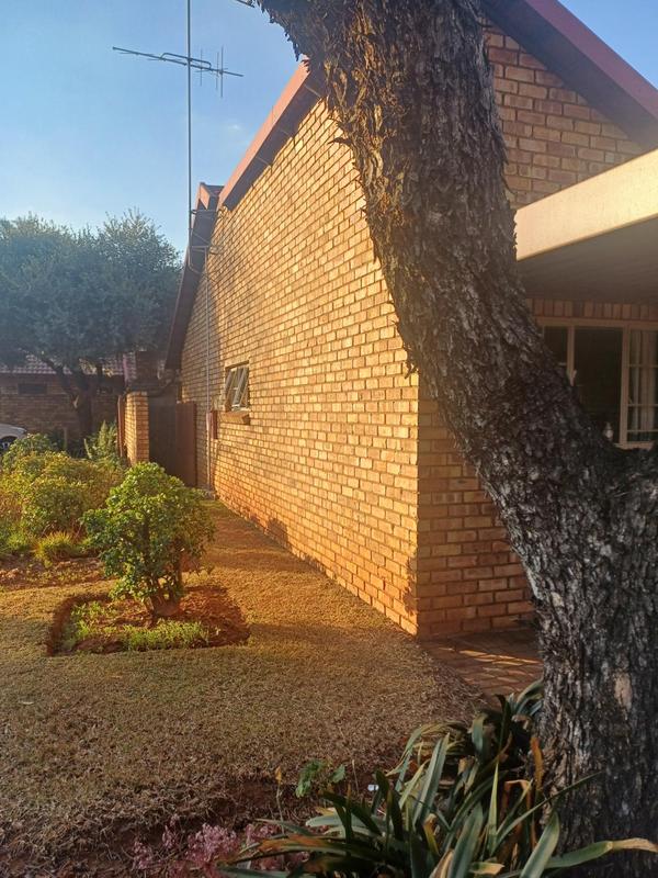 3 Bedroom Property for Sale in Wierdaglen Estate Gauteng