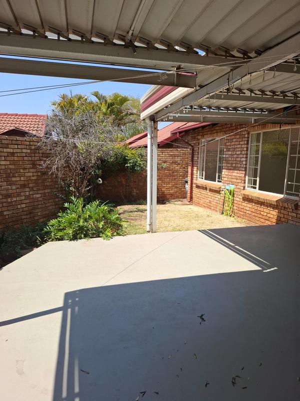 3 Bedroom Property for Sale in Wierdaglen Estate Gauteng