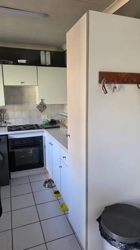 2 Bedroom Property for Sale in Rooihuiskraal North Gauteng