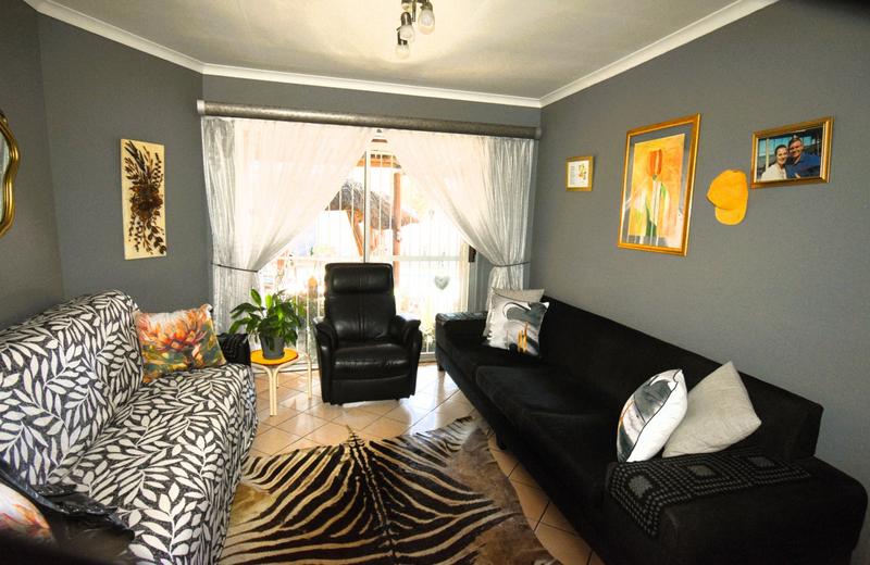4 Bedroom Property for Sale in Rangeview Gauteng