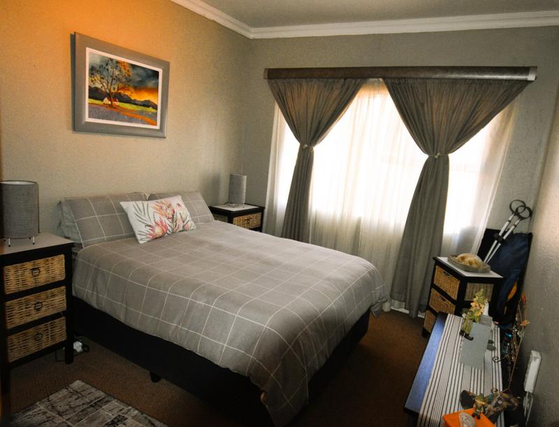 4 Bedroom Property for Sale in Rangeview Gauteng