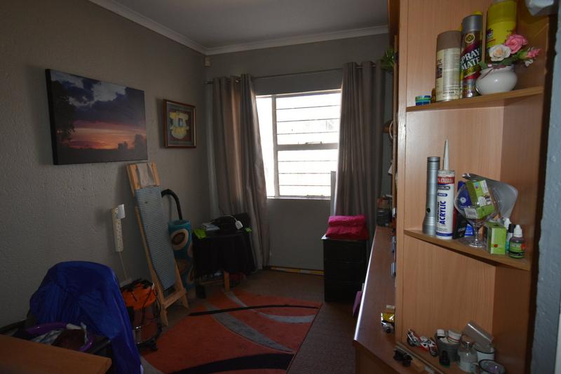 4 Bedroom Property for Sale in Rangeview Gauteng