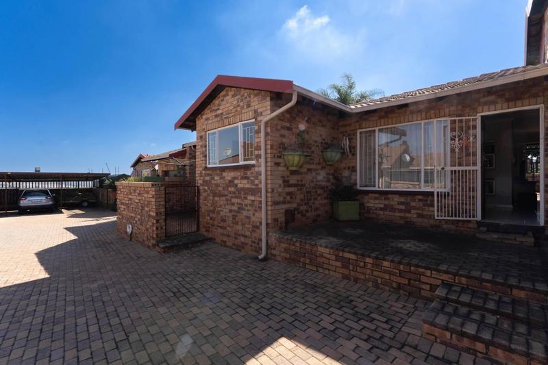 3 Bedroom Property for Sale in Rant En Dal Gauteng