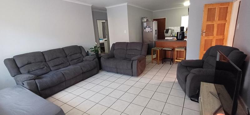 2 Bedroom Property for Sale in Amberfield Heights Gauteng