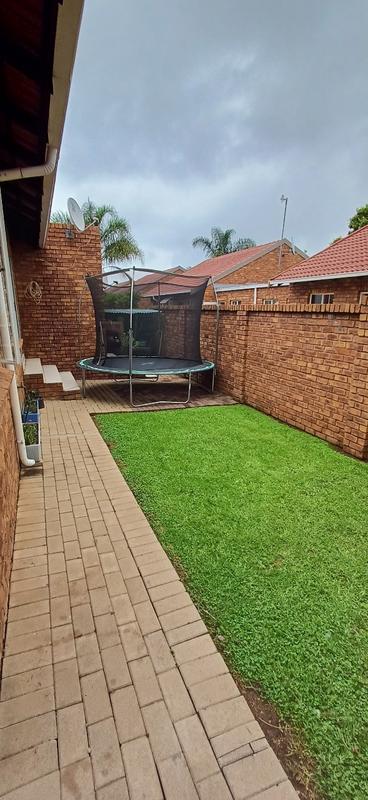 2 Bedroom Property for Sale in Amberfield Heights Gauteng