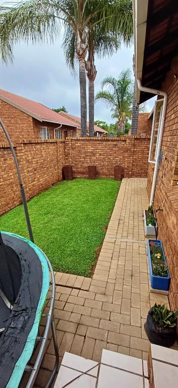 2 Bedroom Property for Sale in Amberfield Heights Gauteng